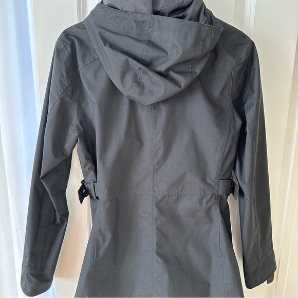 The North Face Rain Coat- size Small - Picture 11 of 12
